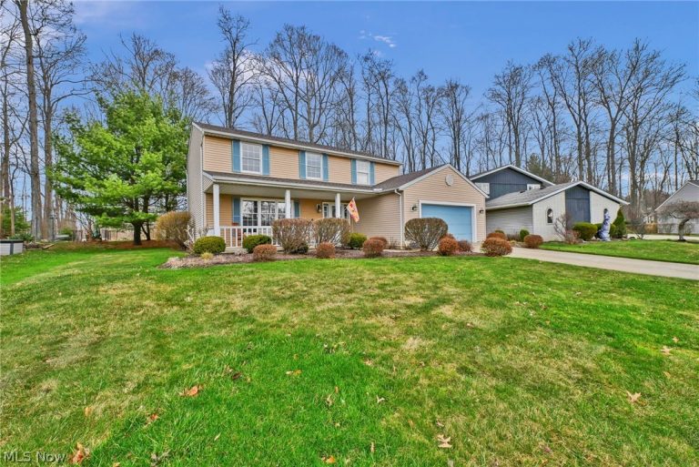 15888 Inglewood Drive, Strongsville, OH - Photo 2