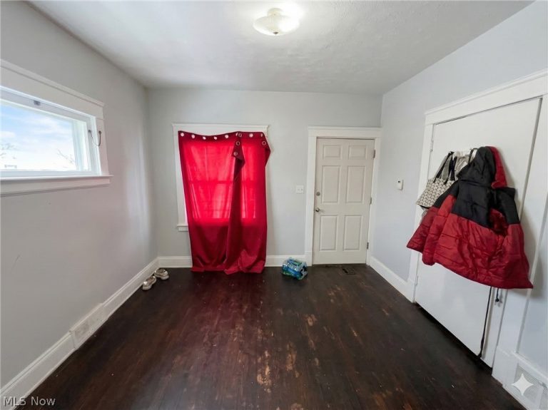 10112 Aetna Road, Cleveland, OH - Photo 3