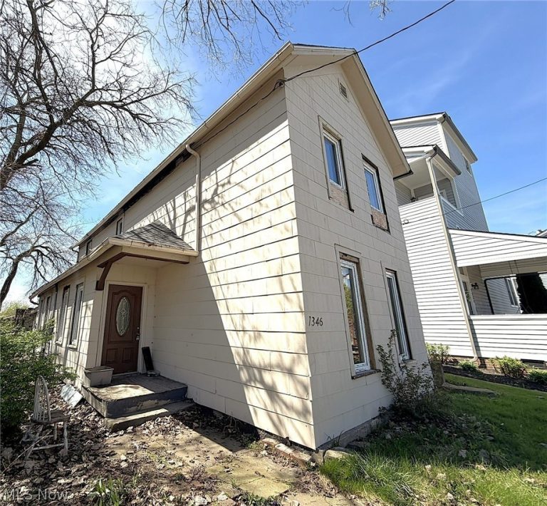 1346 54th Street, Cleveland, OH - Photo 2