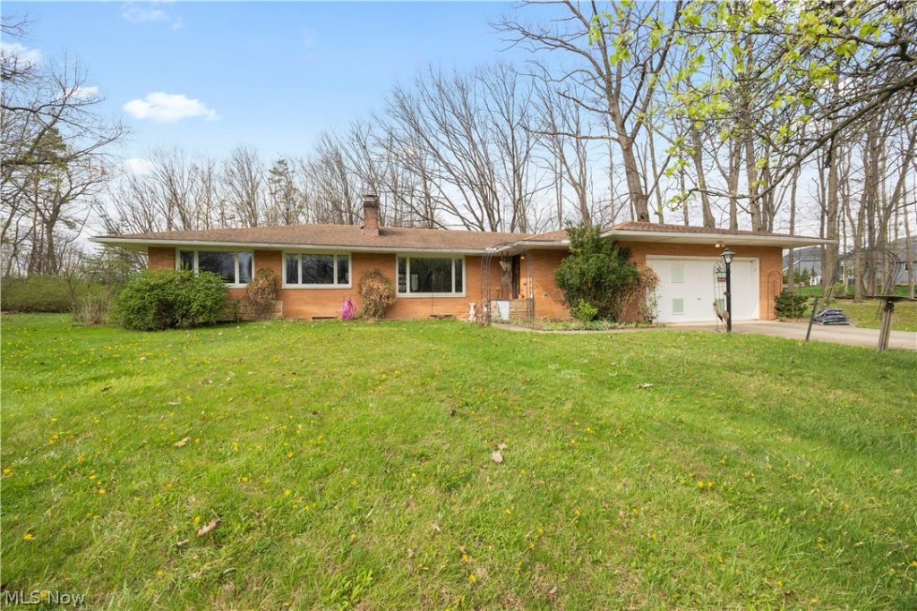 7564 Winding Way, Brecksville, OH