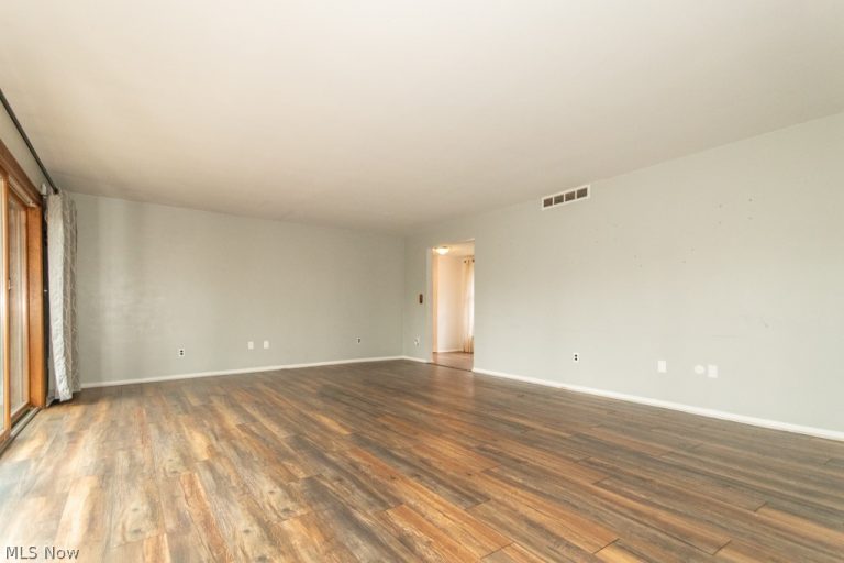 9251 Boyer Lane, Kirtland Hills, OH - Photo 5