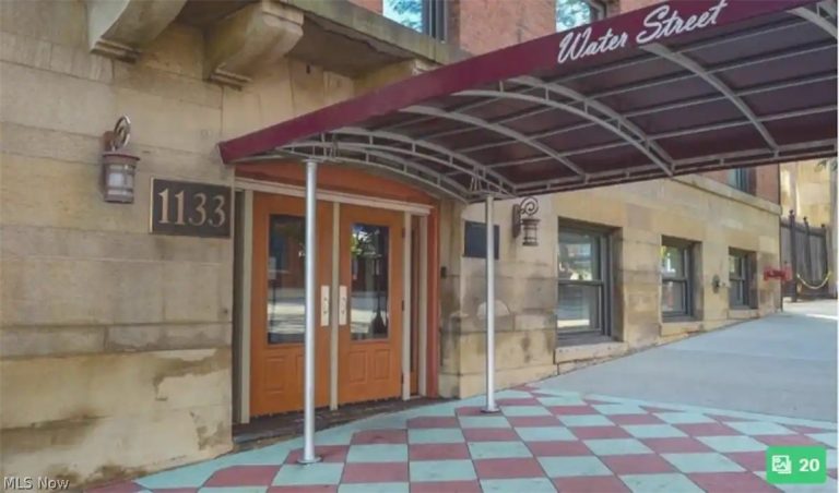 1133 9th Street #323, Cleveland, OH, 44113