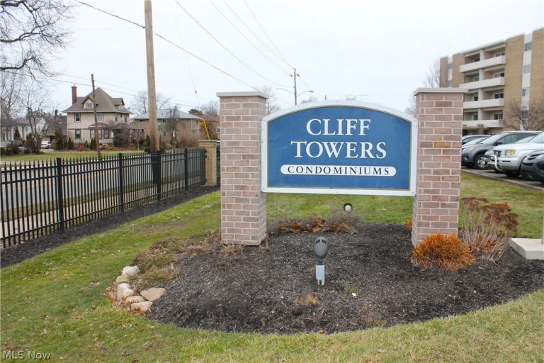 2089 Wooster Road #43, Rocky River, OH - Photo 2