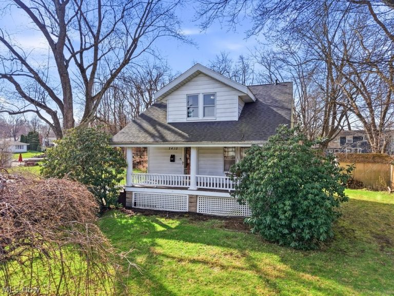 2410 Munroe Falls Avenue, Cuyahoga Falls, OH - Photo 3