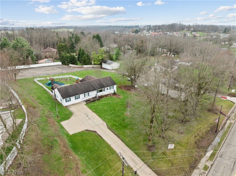 270 Cadiz Road, Wintersville, OH - Photo 4