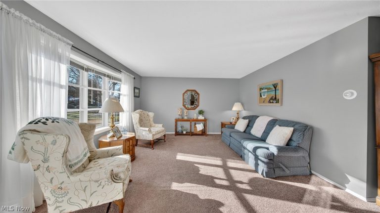 7044 Pitts Boulevard, North Ridgeville, OH - Photo 2