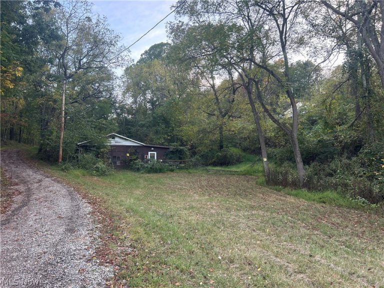 8188 Dozer Road, Cambridge, OH - Photo 5