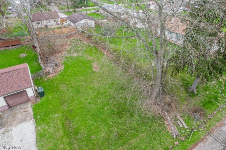 000 Meadowbrook Avenue, Alliance, OH, 44601