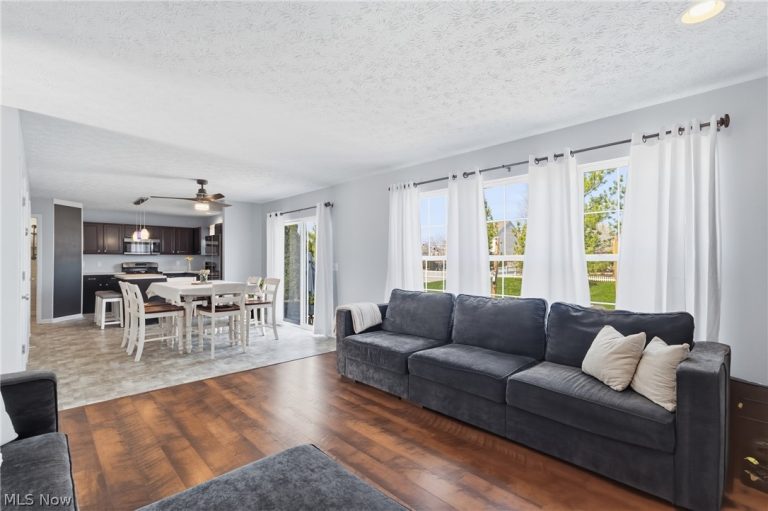 6258 Dogwood Lane, North Ridgeville, OH - Photo 8