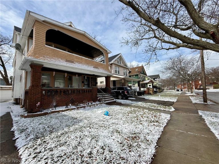 412 146th Street, Cleveland, OH - Photo 2