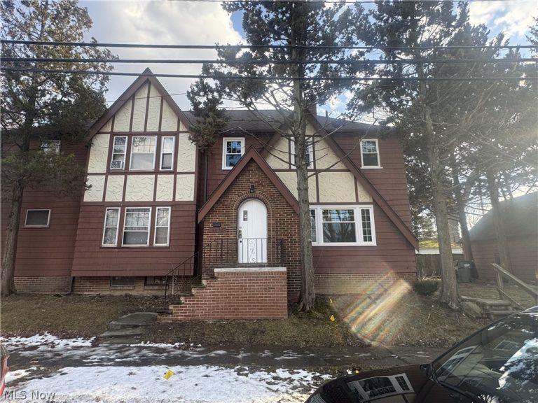 4058 Ardmore Road, South Euclid, OH - Photo 2
