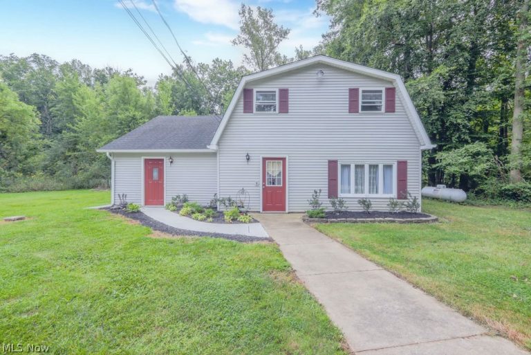 6429 Russia Road, South Amherst, OH - Photo 3