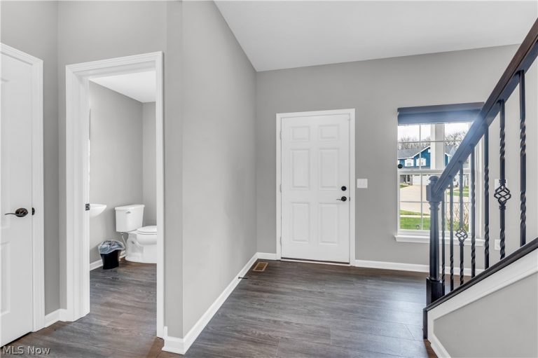 3981 Rossi Way, Lorain, OH - Photo 5