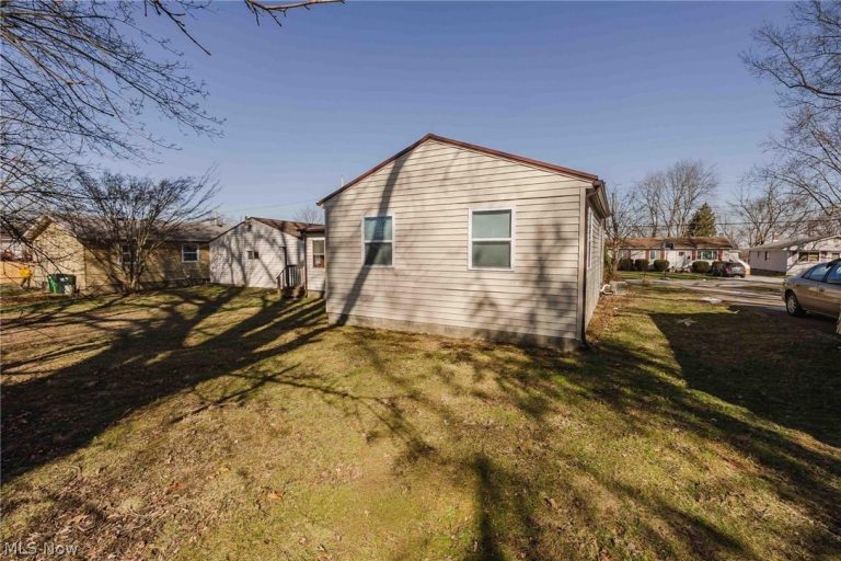 524 Jefferson Avenue, Barberton, OH - Photo 6
