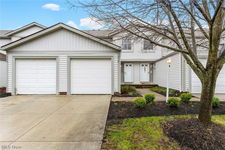 218 Regina Drive, Bedford, OH, 44146