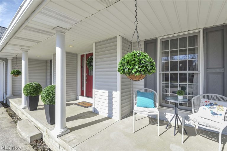 19726 Summer Place Drive, Strongsville, OH - Photo 3