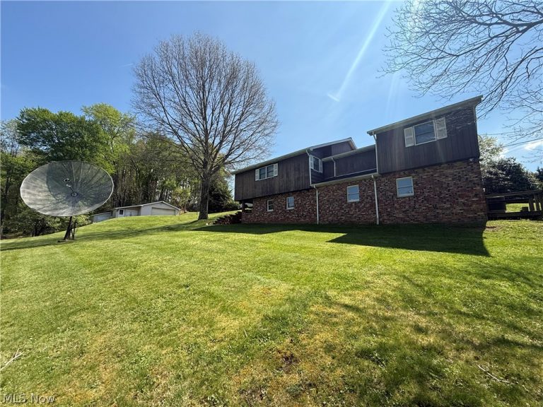 107 Melody Lane, Bridgeport, WV - Photo 2