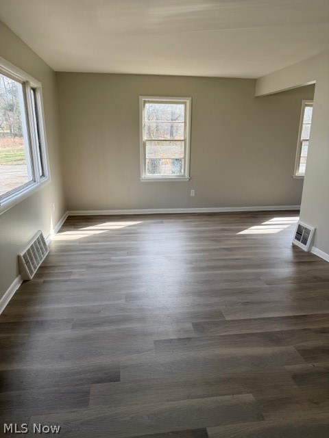 208 Barder Avenue, Akron, OH - Photo 2