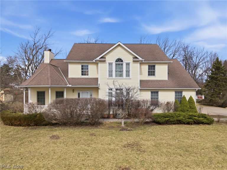 25684 Tryon Road, Oakwood Village, OH, 44146