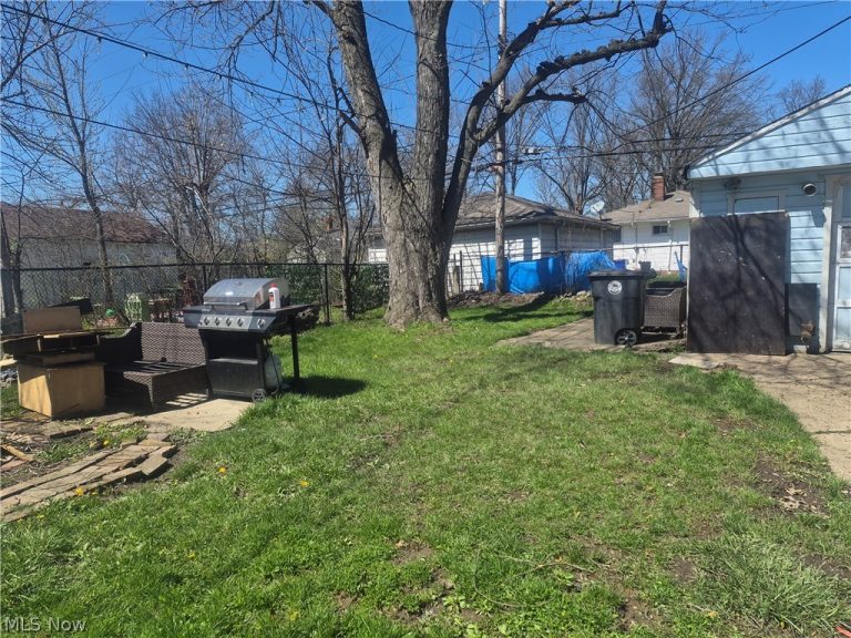 12600 Matherson Avenue, Cleveland, OH - Photo 5