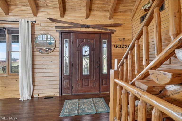 9684 Shepler Church Avenue, Bolivar, OH - Photo 8