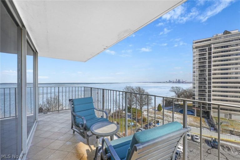 12700 Lake Avenue #1107, Lakewood, OH - Photo 4