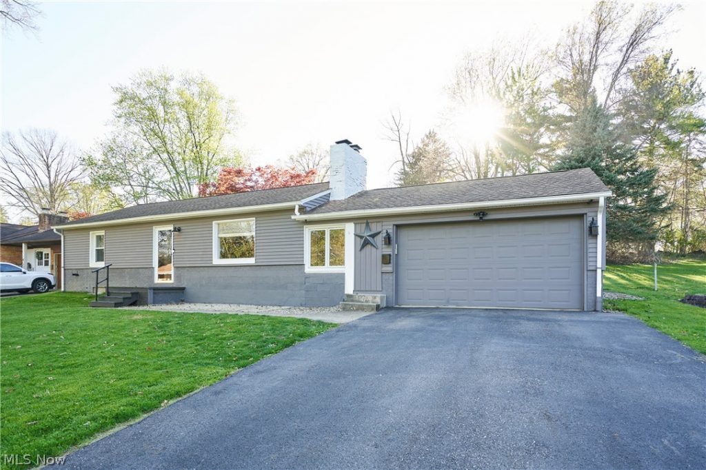 2625 Eaton Road, Canton, OH
