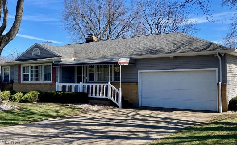 2305 Schenley Avenue, Youngstown, OH - Photo 3