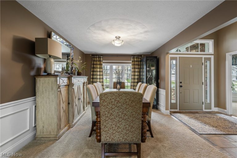 4387 Ridge View Drive, Uniontown, OH - Photo 4