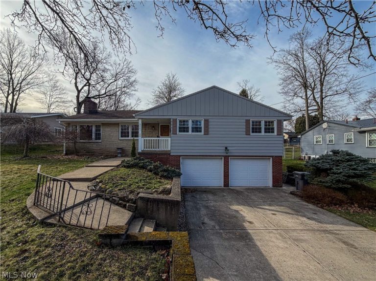 3161 Kingston Lane, Youngstown, OH, 44511