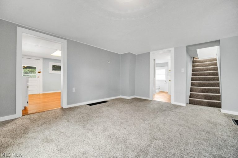 1099 Prospect Street, Barberton, OH - Photo 5