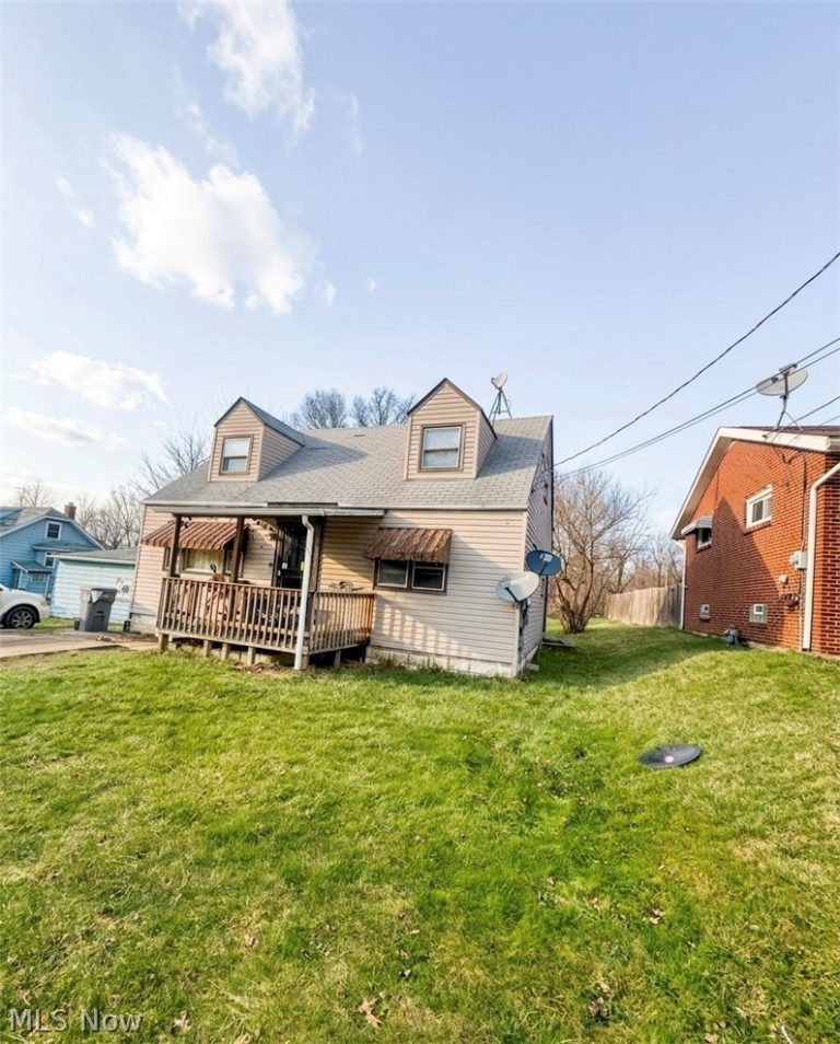 452 Earle Avenue, Youngstown, OH - Photo 3