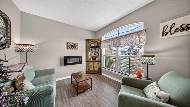 5640 Coverdale Way, Medina, OH - Photo 4