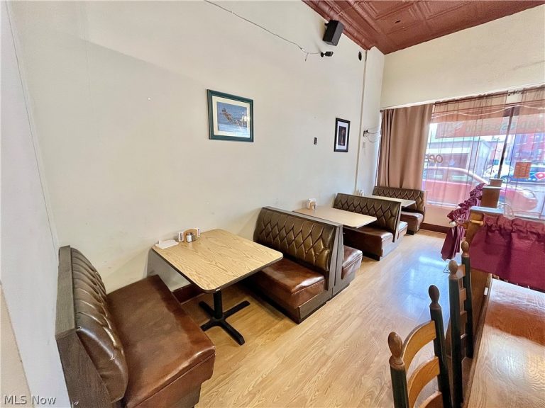 223 Broad Street, Conneaut, OH - Photo 3