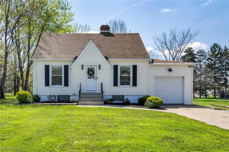 375 Hillside Road, Seven Hills, OH, 44131
