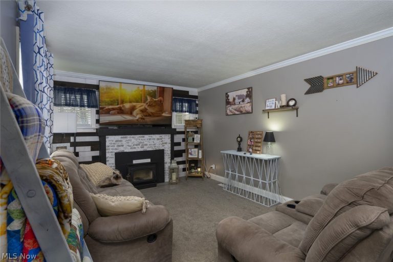 1402 Chapel Street, Louisville, OH - Photo 5