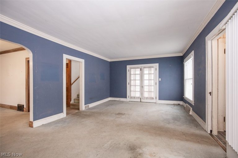 3131 Essex Road, Cleveland Heights, OH - Photo 3