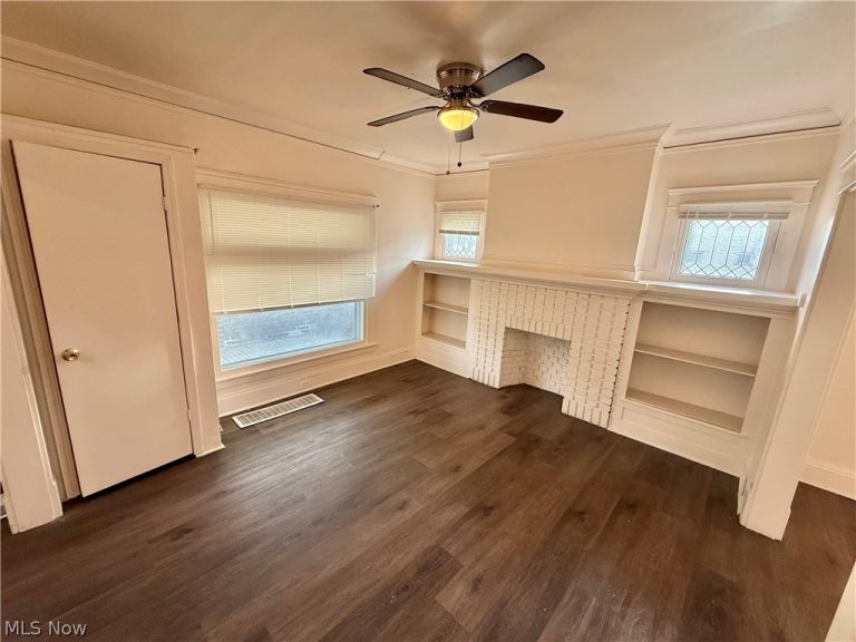 6913 Harvard Avenue, Cleveland, OH - Photo 5