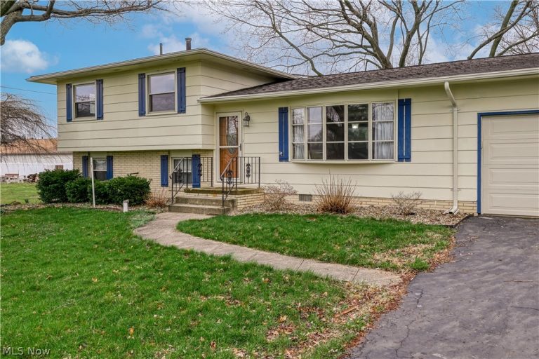 6860 Beridge Street, Louisville, OH - Photo 4