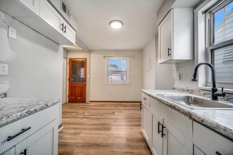 3753 117th Street, Cleveland, OH - Photo 6