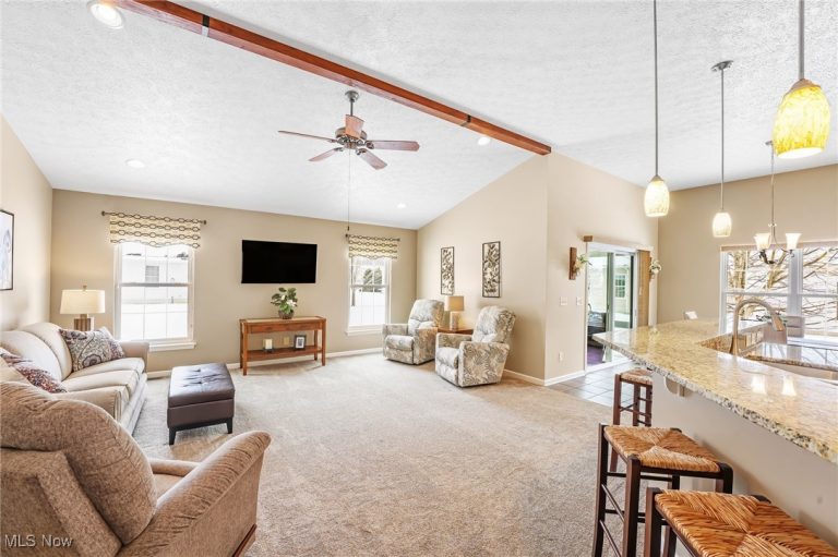 5145 Cardinal Court, Lorain, OH - Photo 4