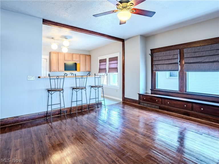 10105 Baltic Road, Cleveland, OH - Photo 8