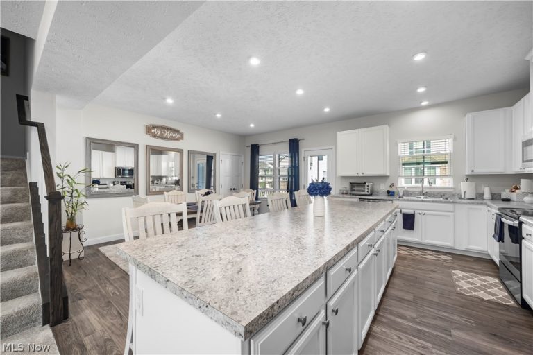 1454 Caymus Court, Avon, OH - Photo 6