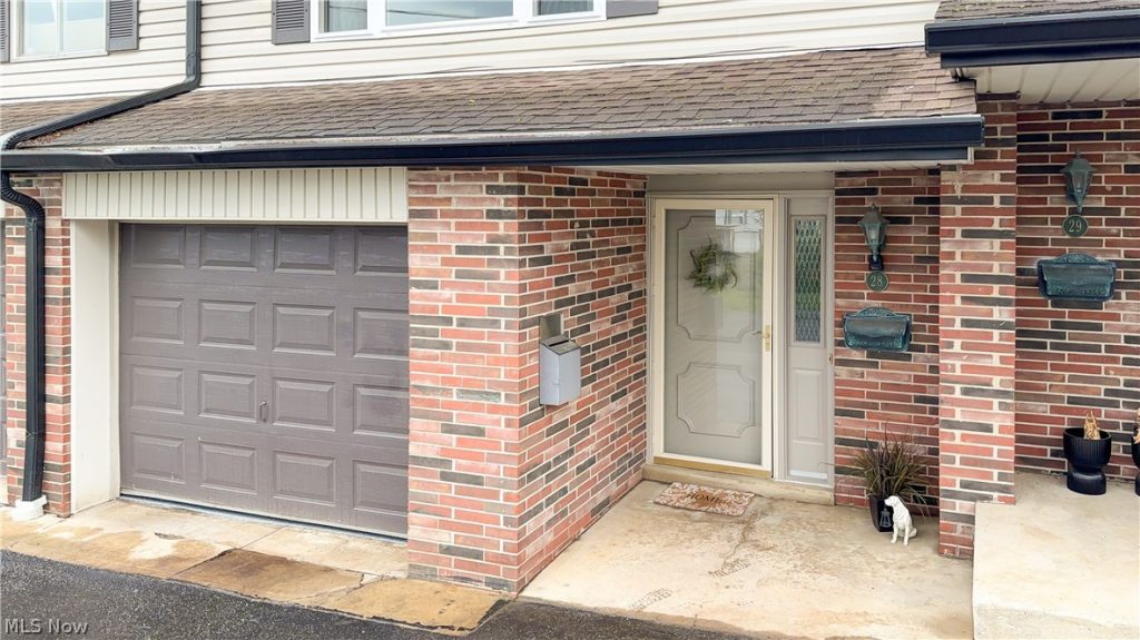 2051 Presidential Parkway #28, Twinsburg, OH