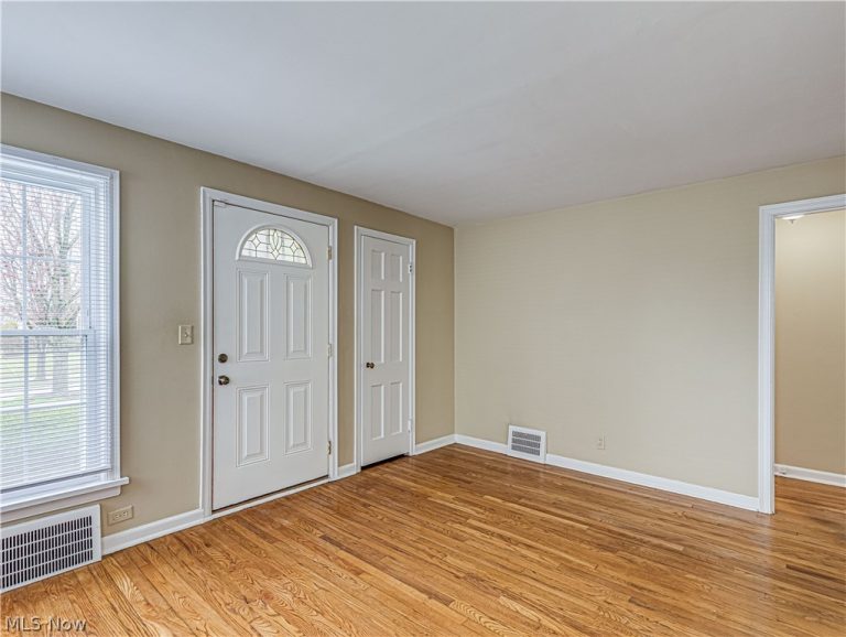 15606 Scottsdale Boulevard, Shaker Heights, OH - Photo 5