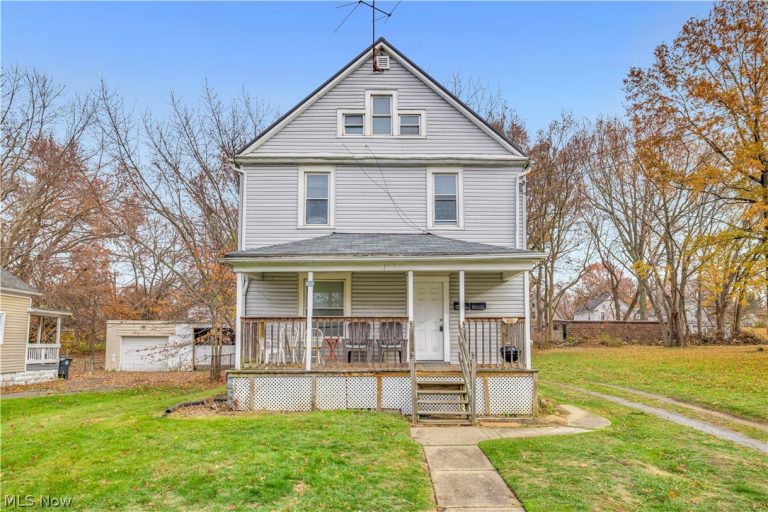 673 Sumner Street, Akron, OH - Photo 2