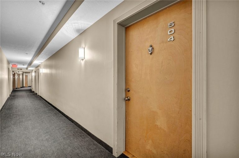 2222 Detroit Avenue #504, Cleveland, OH - Photo 3