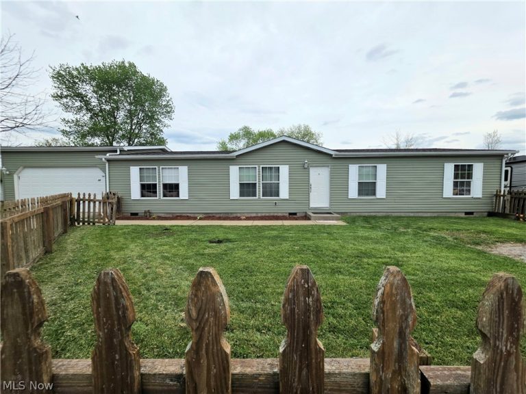 44 Scarce Fat Road, Mineral Wells, WV, 26150