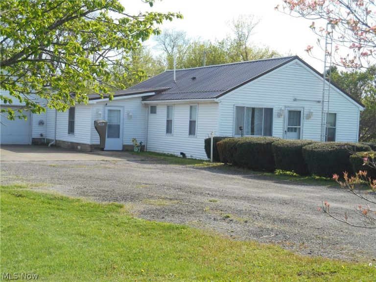 5845 Woodman Avenue, Ashtabula, OH - Photo 4