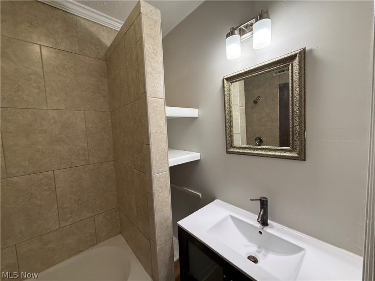 1275 Donald Avenue, Lakewood, OH - Photo 5